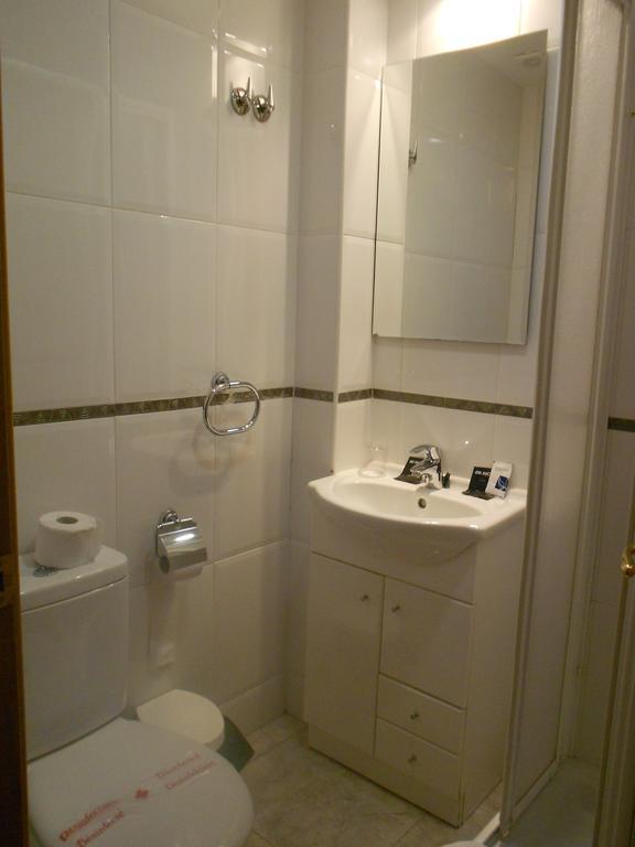 Hostal Ca La Irene Sant Vicens De Castellet Eksteriør bilde