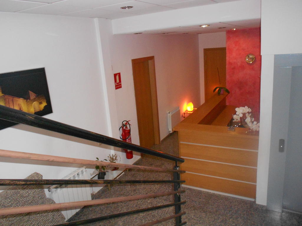 Hostal Ca La Irene Sant Vicens De Castellet Eksteriør bilde